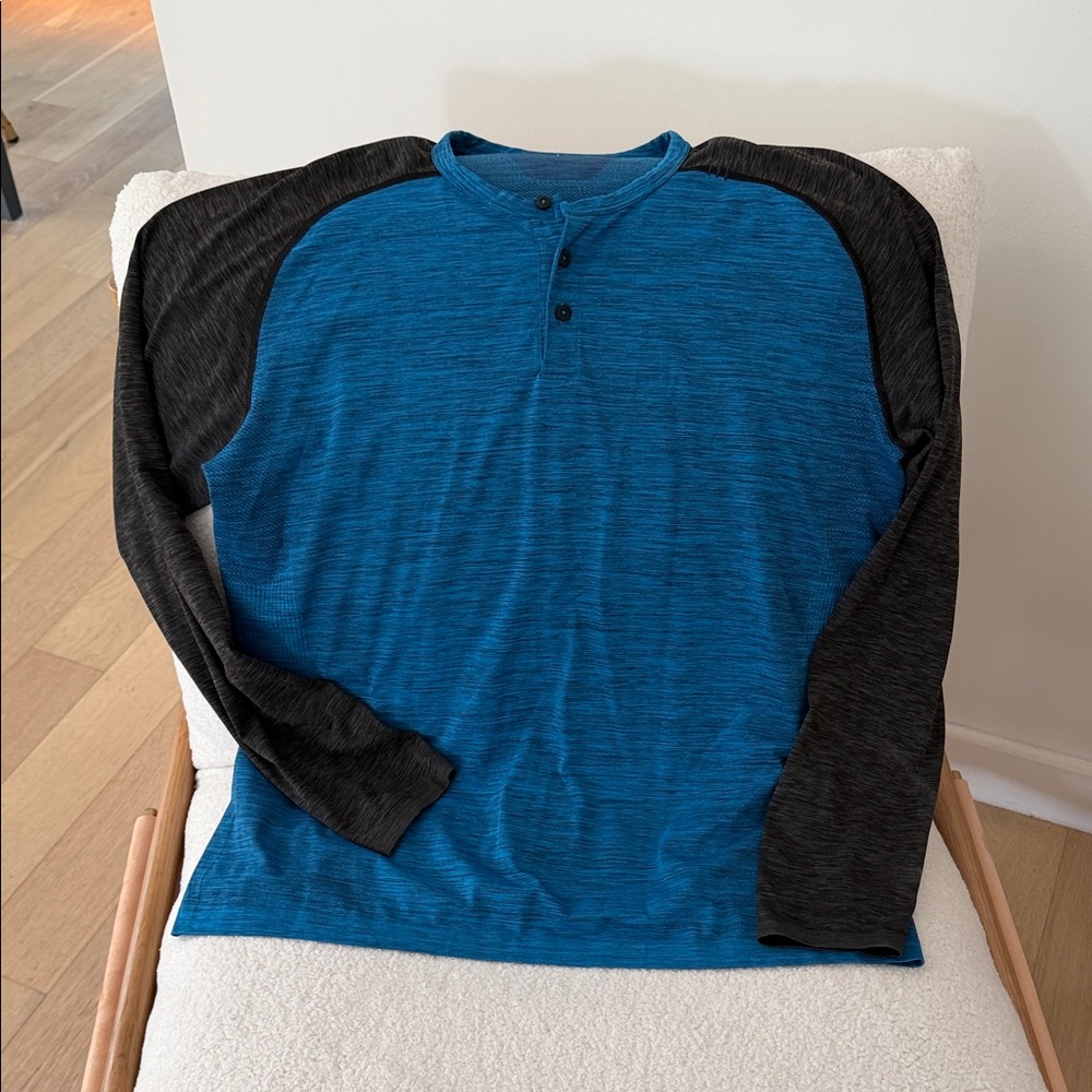 lululemon athletica Blue and Black Long-Sleeve Henley